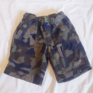 Boys 5T Cat & Jack Quick Dry Shorts